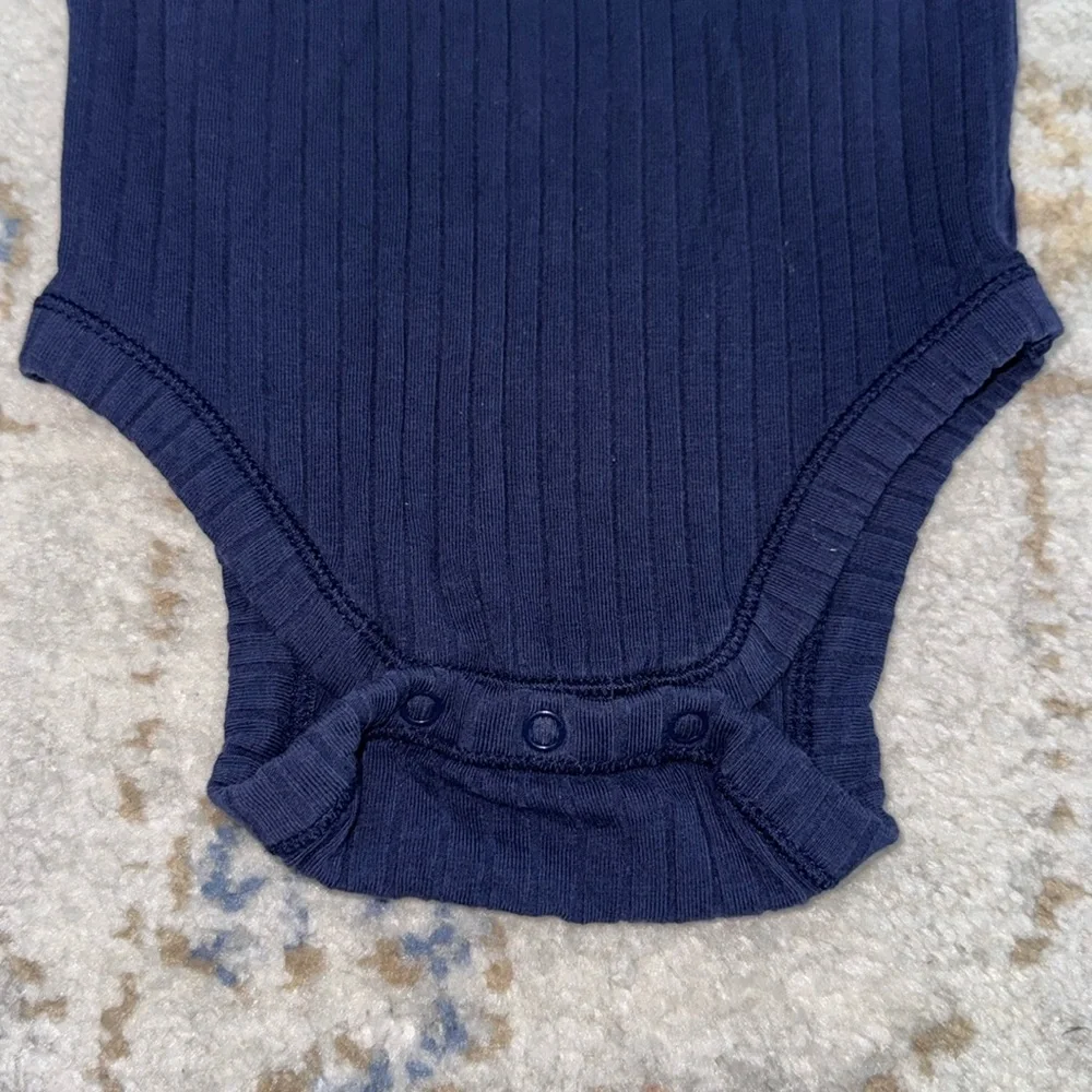 Old Navy Blue Solid Rib-Knit Henley Bodysuit | 6-12M